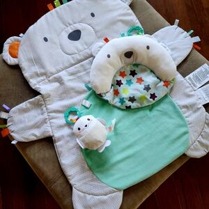 Bright Starts tummy time mat & pillow prop.
